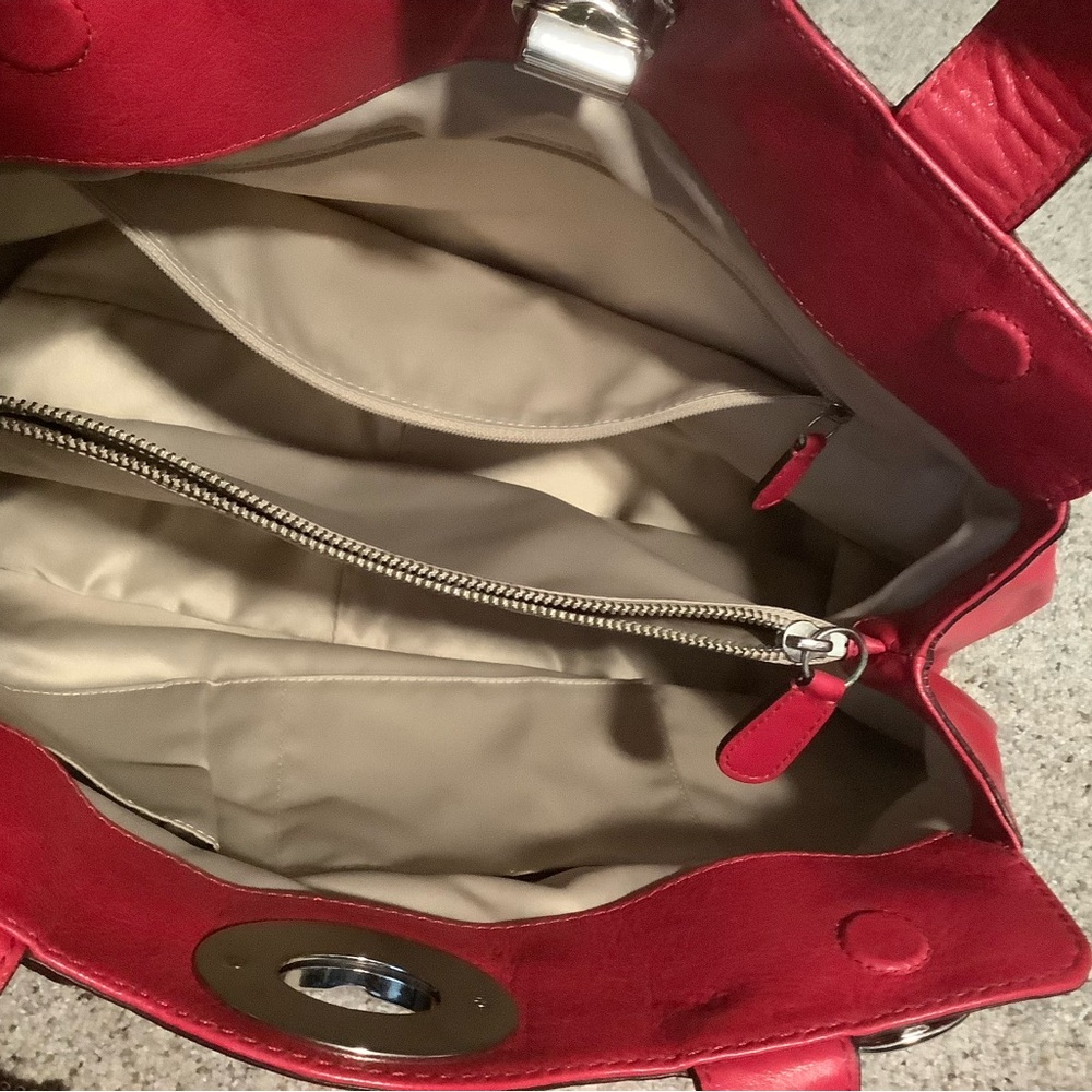 Coach Garnet Leather Turn Lock NWT #G0973-13924 SV/DarkBerry - Picture 10 of 14